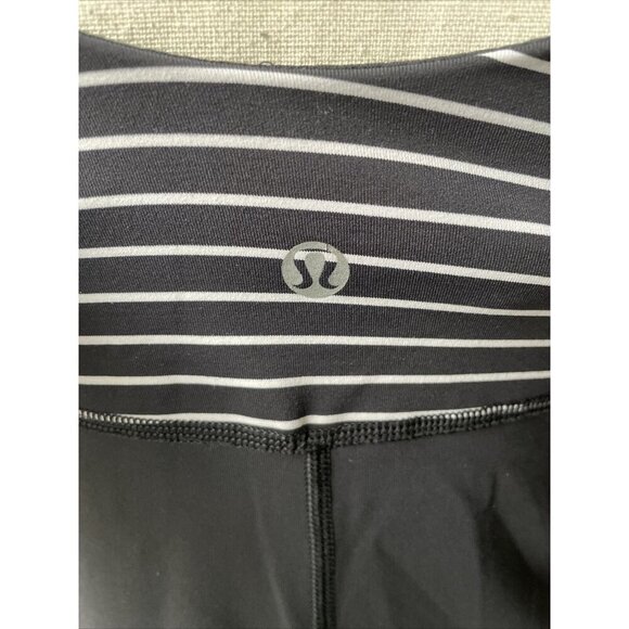 Lululemon Run Fast Track Tank Top Built in Bra Black White Stripe 6 - Picture 5 of 5